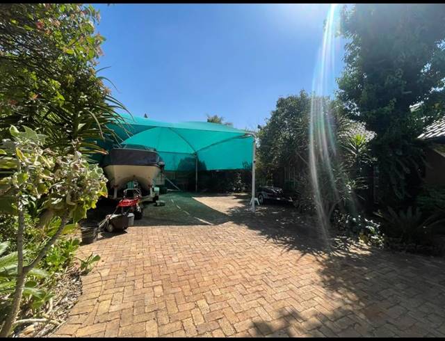 4 BEDROOM HOUSE FOR SALE IN RYNFIELD